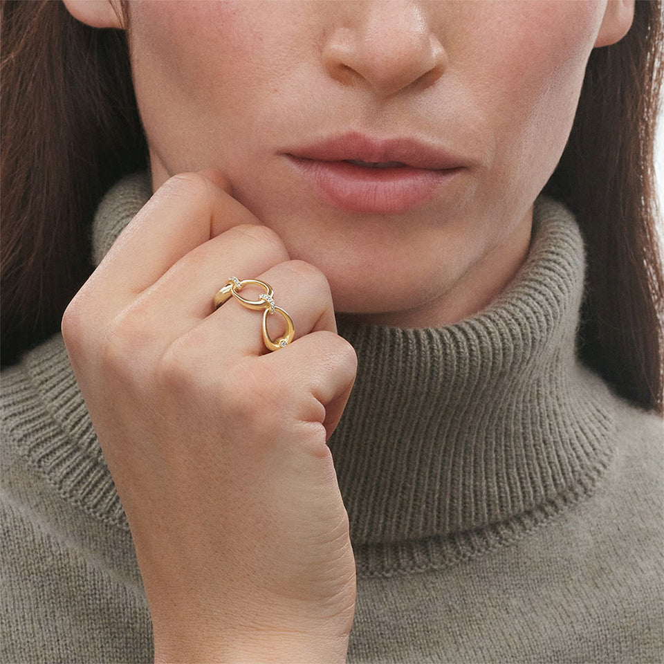 Offspring Yellow Gold & Diamond Ring
