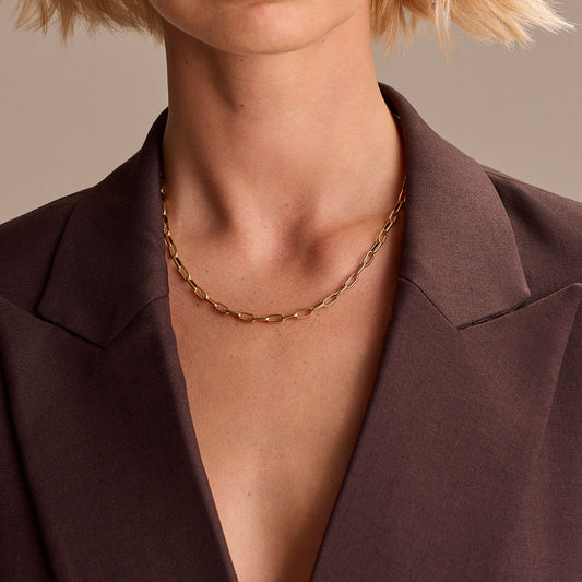 18ct Yellow Gold Chain Necklace at David M Robinson