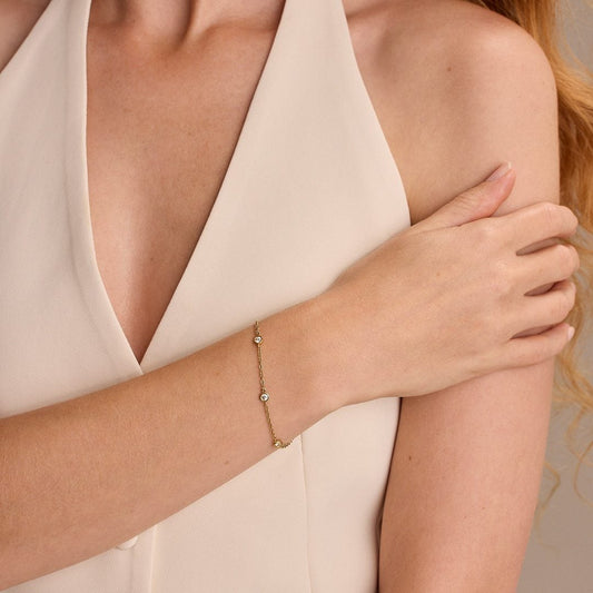 18ct Yellow Gold Diamond Bracelet at DMR