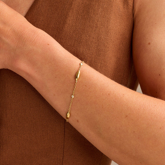 Amalfi 18ct Yellow Gold Diamond Bracelet at David M Robinson