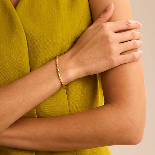 Giallo 18ct Yellow Gold Link Bracelet at David M Robinson