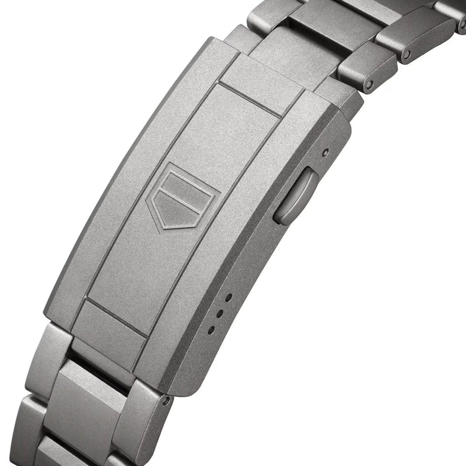 TAG Heuer Aquaracer Professional 200 Solargraph 40mm Watch at David M Robinson
