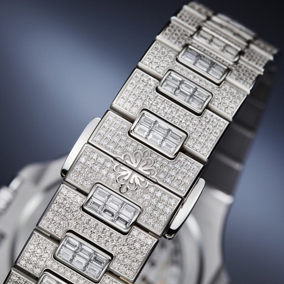 Patek Philippe Nautilus Watch at David M Robinson 5811/1460G-001