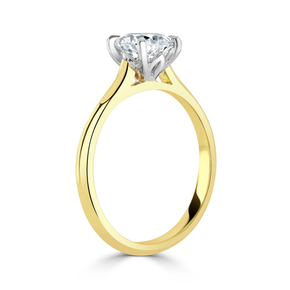 Round Brilliant Cut Diamond Yellow Gold Ring