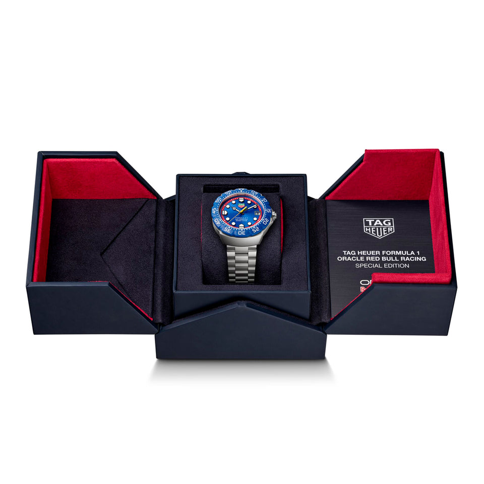 TAG Heuer Formula 1 Solargraph x Oracle Red Bull Racing WBY111F.BA0042 at David M Robinson