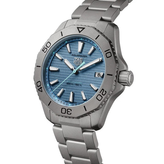 Shop TAG Heuer Aquaracer Watches at David M Robinson