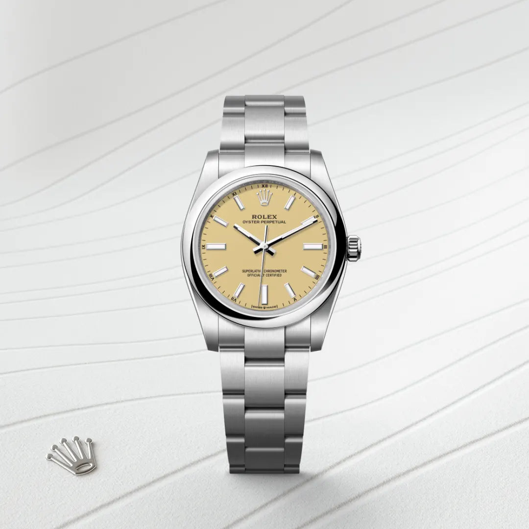 Rolex Oyster Perpetual 34 in Oystersteel with a Beige dial, Domed bezel, Oyster, three-piece solid links bracelet