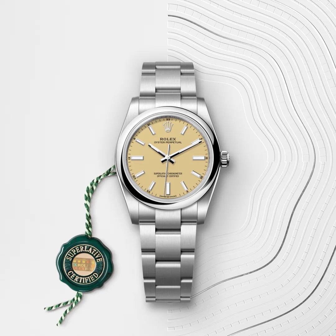 Rolex Oyster Perpetual 34 in Oystersteel with a Beige dial, Domed bezel, Oyster, three-piece solid links bracelet
