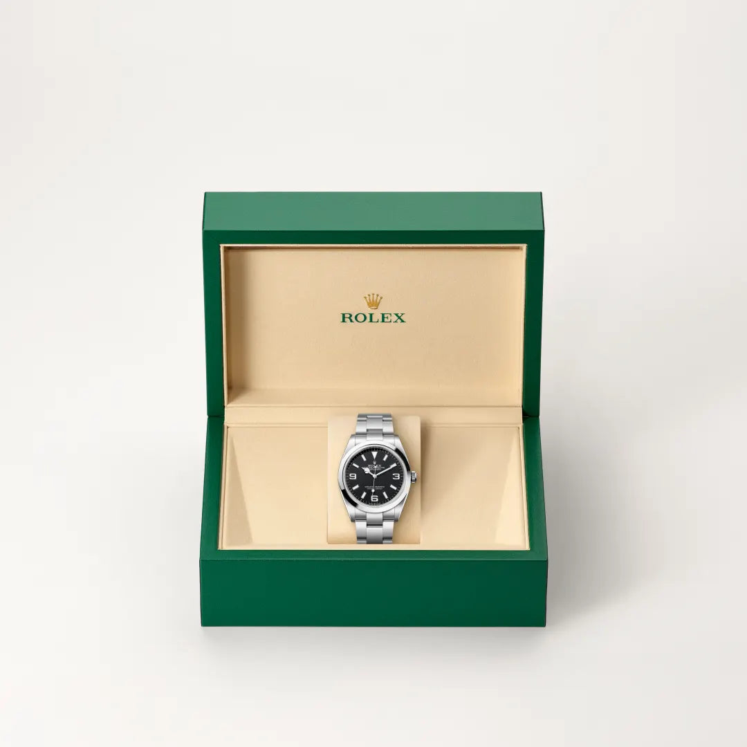 Rolex Explorer 36 in Oystersteel with a Black dial, Smooth bezel, Oyster, three-piece solid links bracelet