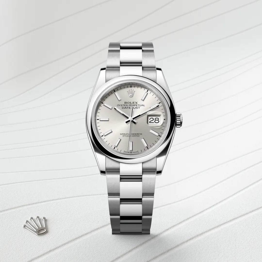 Rolex Datejust 36 in Oystersteel with a Silver dial, Domed bezel, Oyster, three-piece solid links bracelet