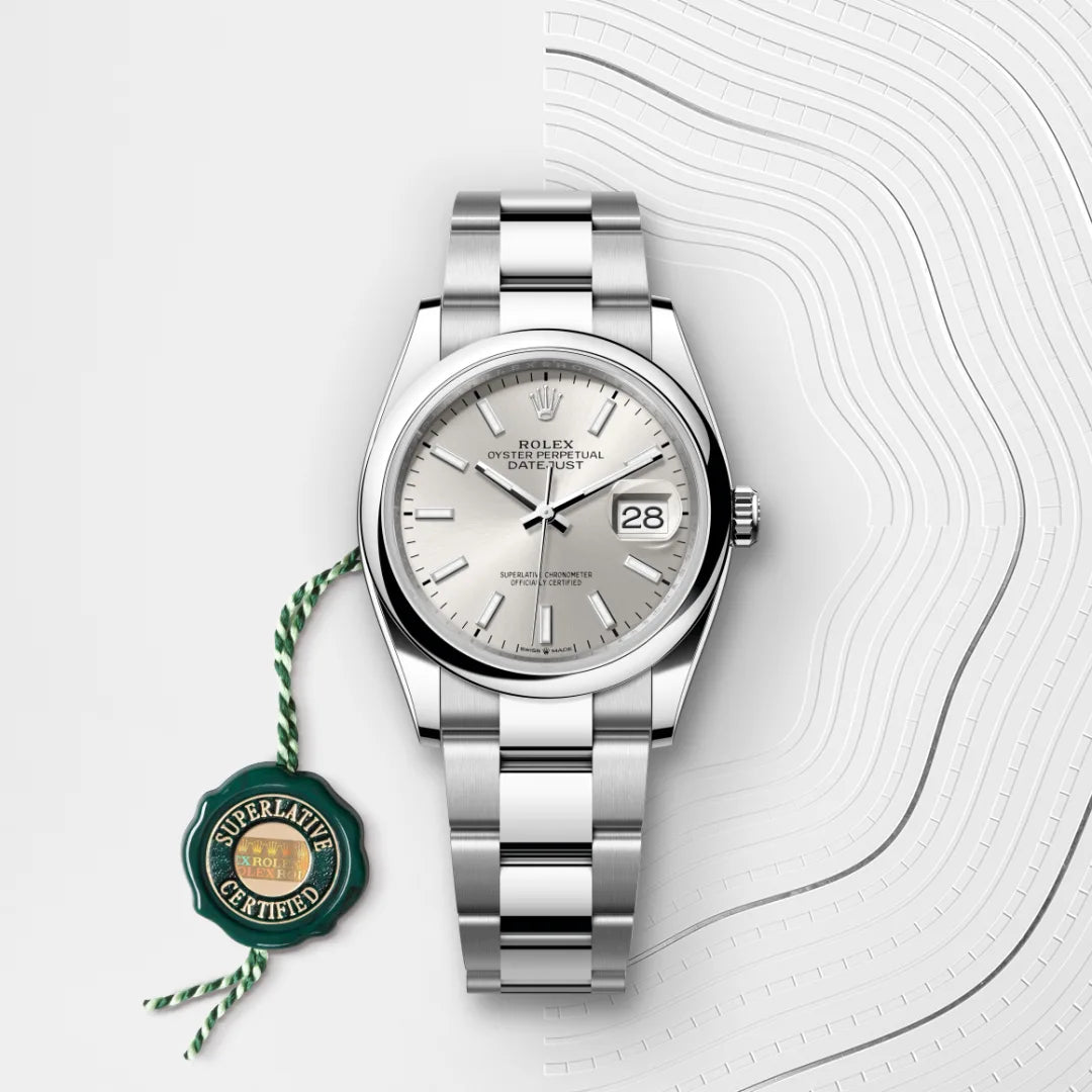 Rolex Datejust 36 in Oystersteel with a Silver dial, Domed bezel, Oyster, three-piece solid links bracelet