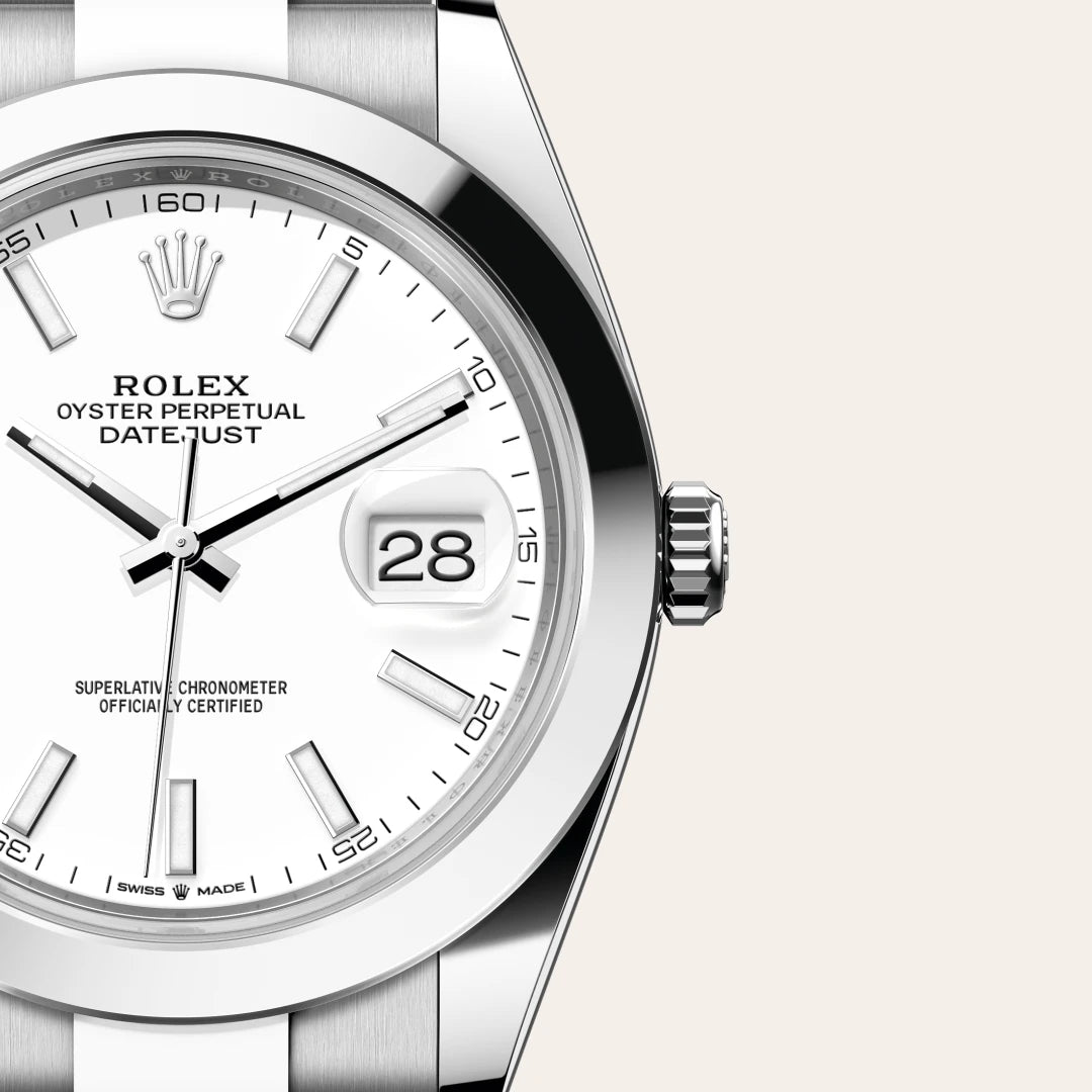 Rolex Datejust 41 in Oystersteel with a White dial, Smooth bezel, Oyster, three-piece solid links bracelet