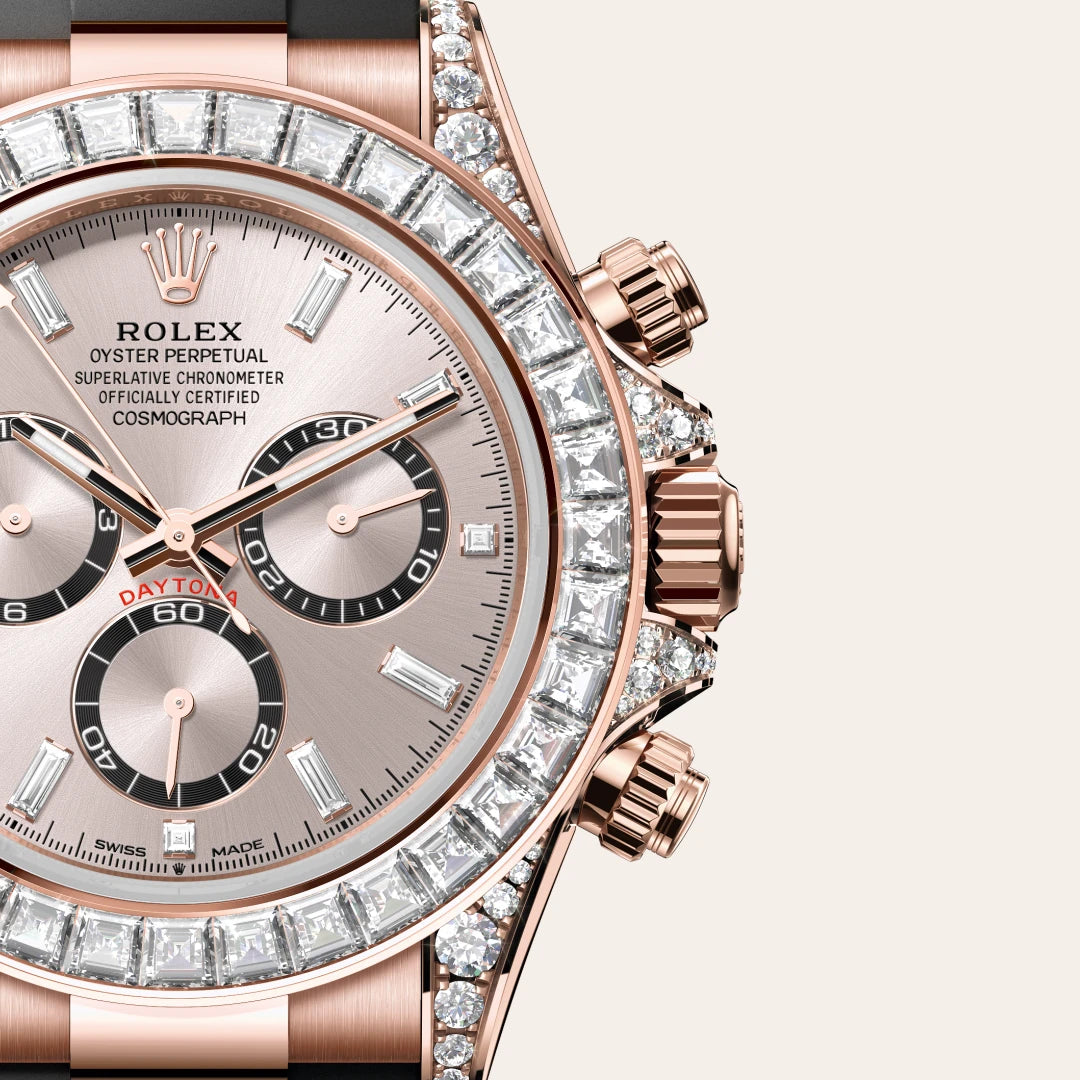Rolex Cosmograph Daytona in 18 ct Everose gold with lugs set with diamonds with a Sundust, bright black counter rings set with diamonds dial, Set with diamonds bezel, Oysterflex bracelet