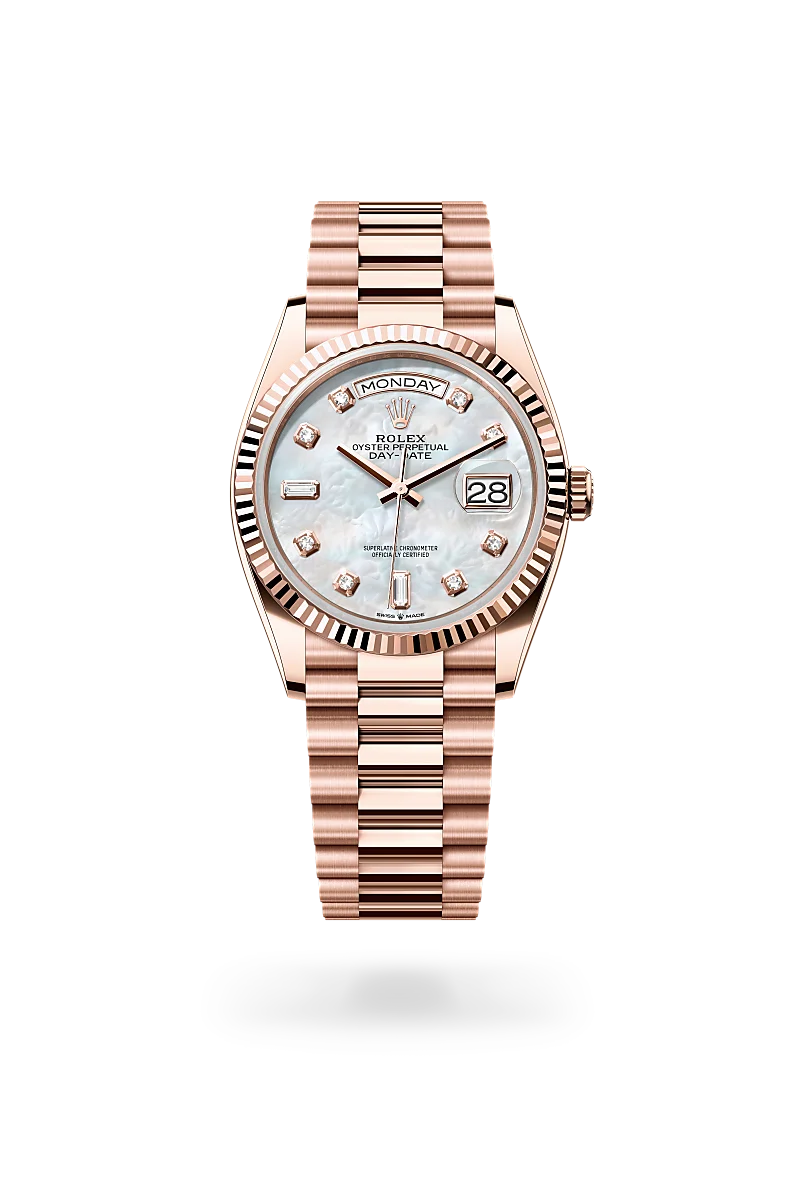Rolex Day-Date 36 in 18 ct Everose gold with a White mother-of-pearl set with diamonds dial, Fluted bezel, President, semi-circular three-piece links bracelet