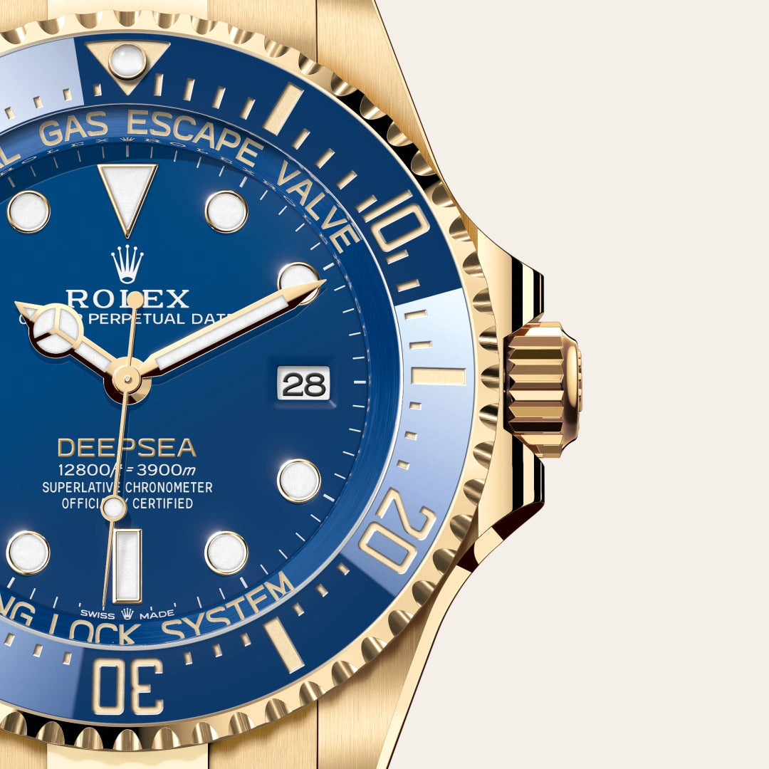 Rolex Rolex Deepsea in 18 ct yellow gold with a Blue dial, Unidirectional rotatable 60-minute graduated, scratch-resistant Cerachrom insert in blue ceramic, numerals and graduations coated in gold bezel, Oyster, three-piece solid links bracelet