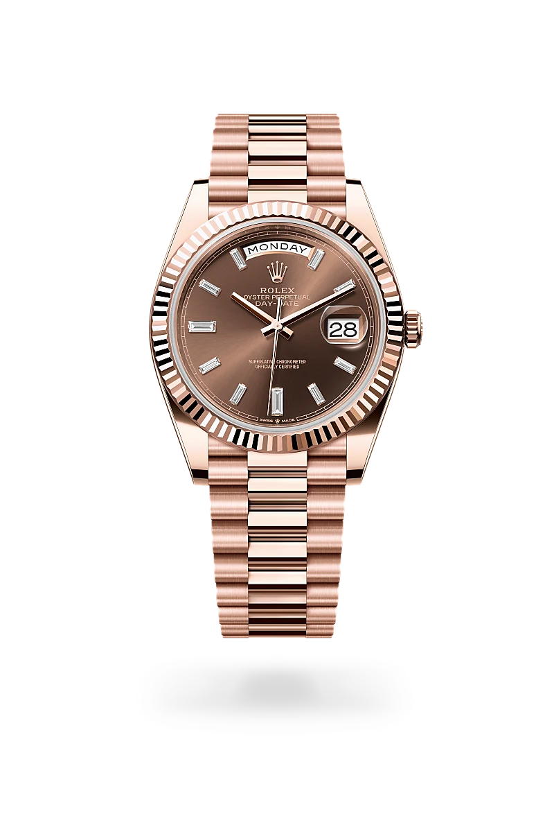Rolex Day-Date 40 in 18 ct Everose gold with a Chocolate set with diamonds dial, Fluted bezel, President, semi-circular three-piece links bracelet