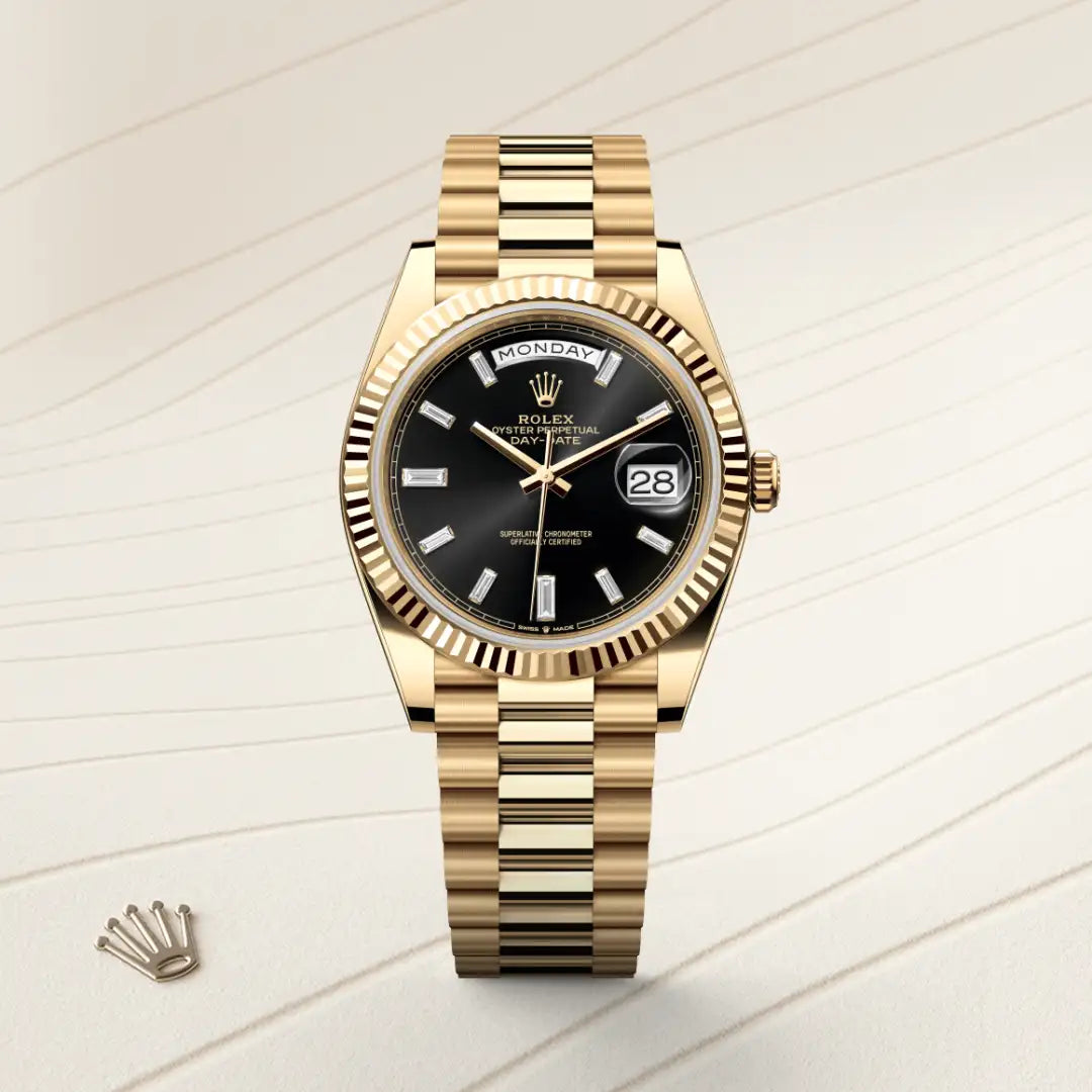 Rolex Day-Date 40 in 18 ct yellow gold with a Bright black set with diamonds dial, Fluted bezel, President, semi-circular three-piece links bracelet