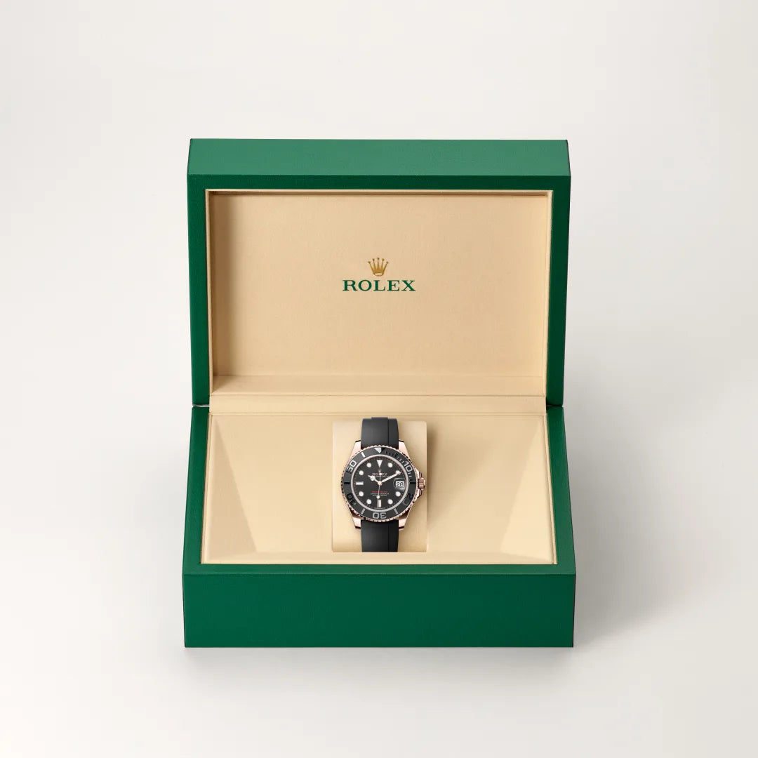 Rolex Yacht-Master 37 in 18 ct Everose gold with a Intense black dial, Bidirectional rotatable 60-minute graduated bezel with matt black Cerachrom insert in ceramic, polished raised numerals and graduations bezel, Oysterflex bracelet