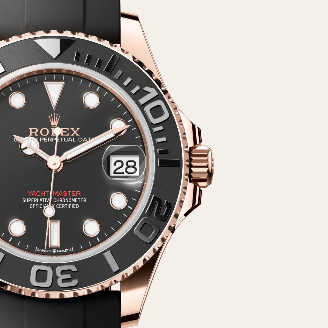 Rolex Yacht-Master 37 in 18 ct Everose gold with a Intense black dial, Bidirectional rotatable 60-minute graduated bezel with matt black Cerachrom insert in ceramic, polished raised numerals and graduations bezel, Oysterflex bracelet