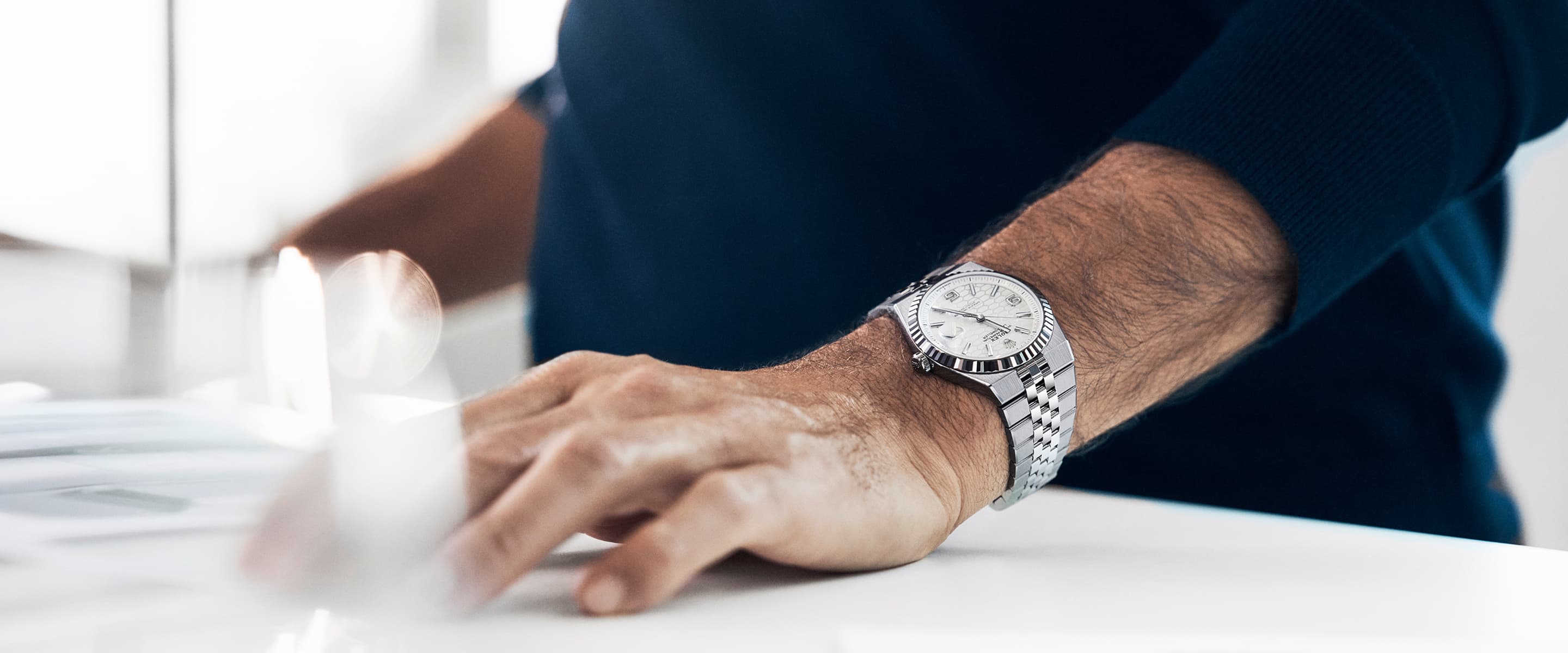 Land-Dweller 40 watch on wrist