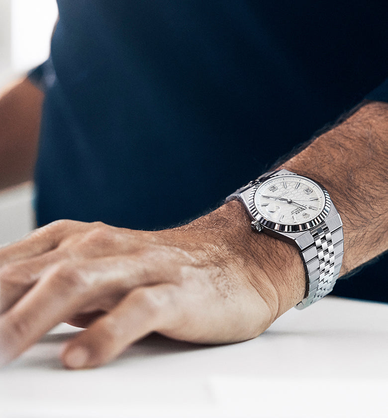 Land-Dweller 40 watch on wrist