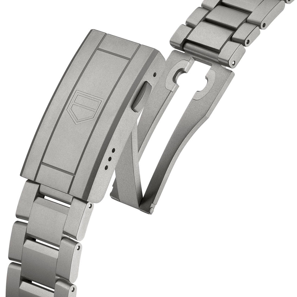 TAG Heuer Aquaracer Professional 200 Solargraph 40mm Watch